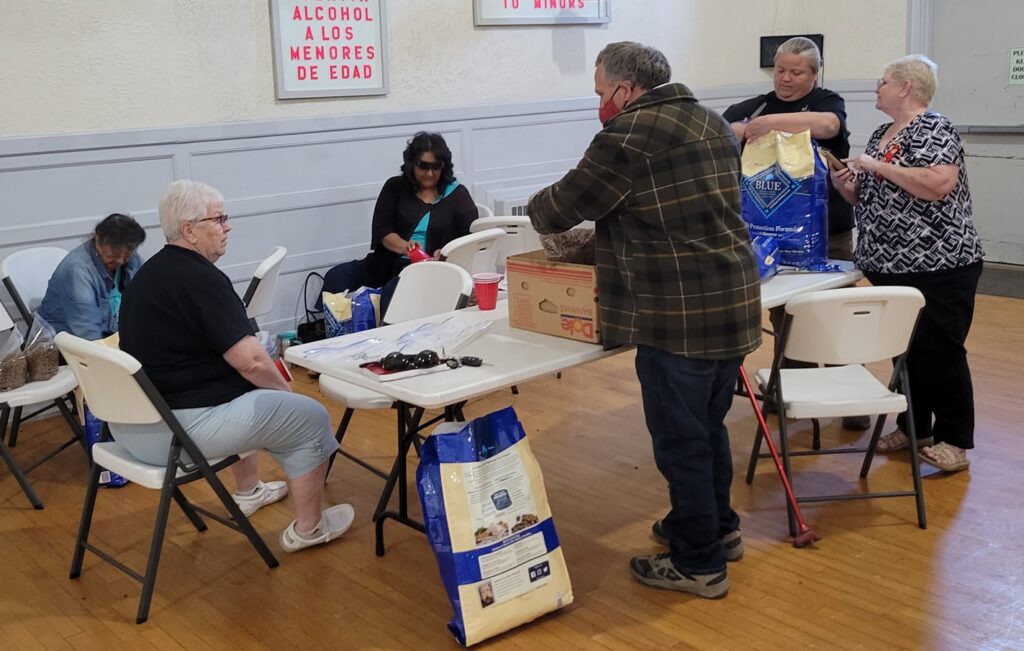 VFW Auxiliary sorting food donations